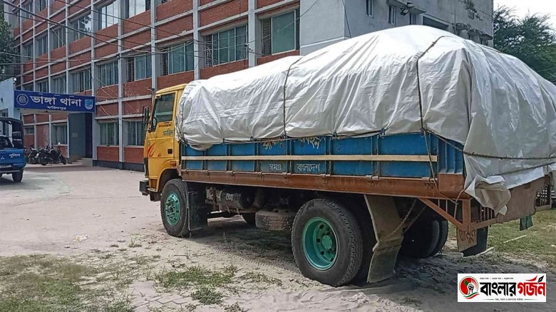 কালোবাজারে সার বিক্রির সময় কার্যক্রম নিষিদ্ধ আ.লীগ নেতা আটক